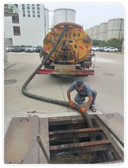 大东隔油池清掏